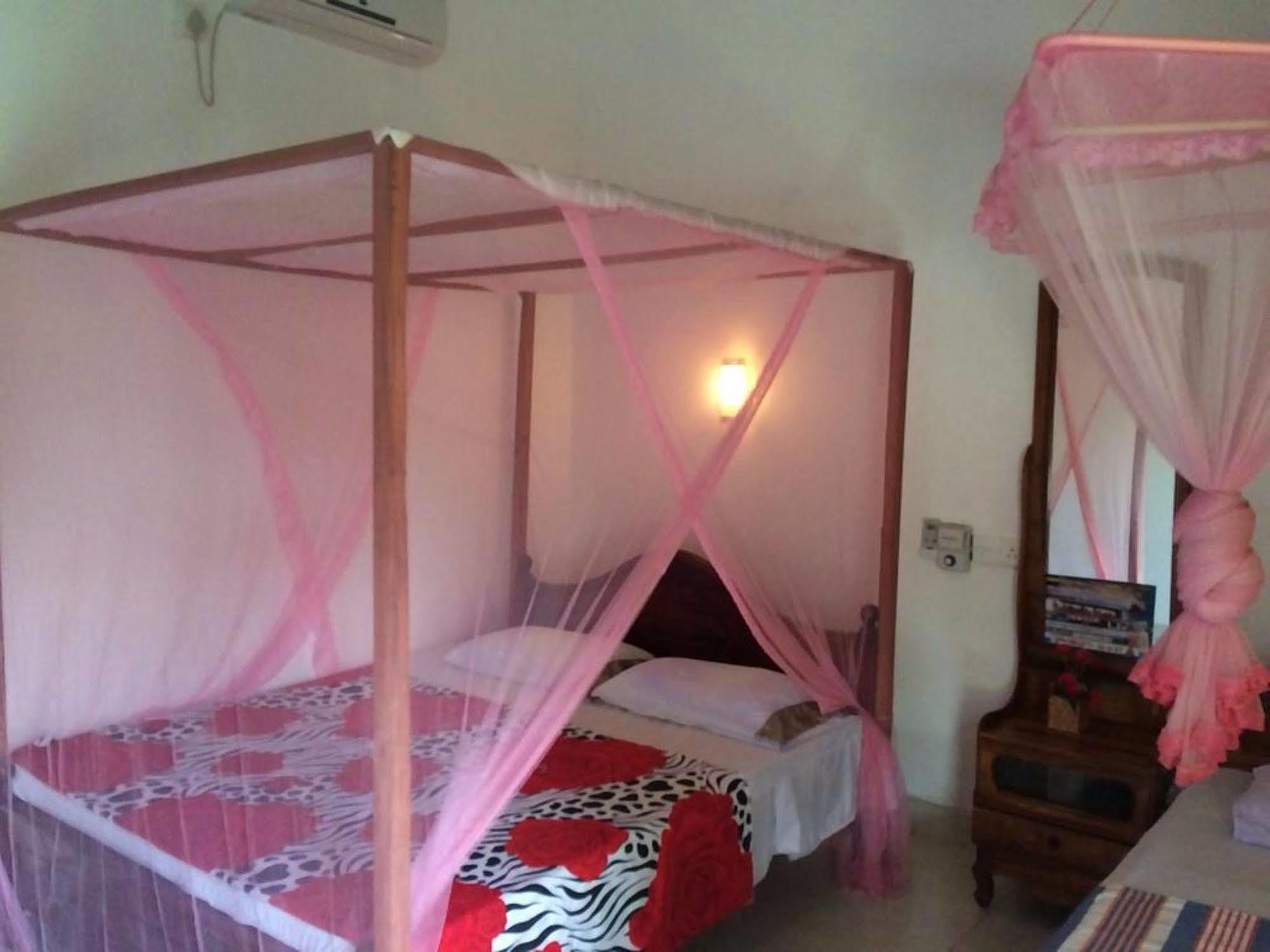 Sun Rest Mirissa Hotel Banduramulla Eksteriør billede